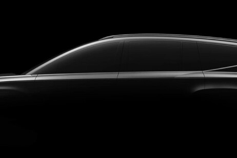 Hyundai, svelate immagini teaser della nuova Ioniq 9