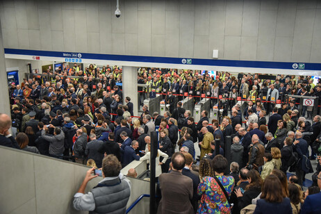 Milano inaugura la metro M4. Sala, 'è un'opera epocale'