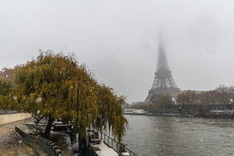 Ile-de-France on orange alert due to snow fall