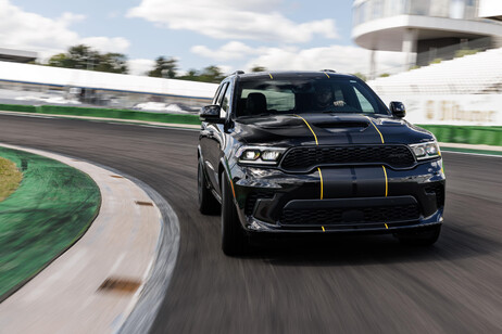 Dodge Durango SRT 392 AlcHEMI2024 è inno a prestazioni