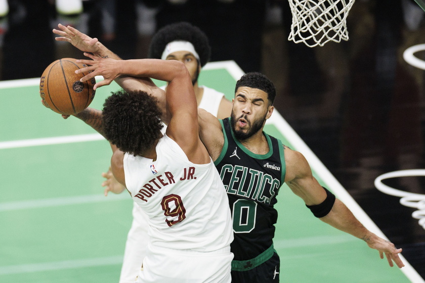 NBA Cup - Cleveland Cavaliers at Boston Celtics