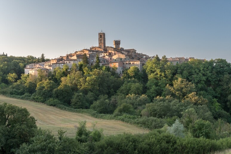 - RIPRODUZIONE RISERVATA