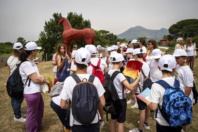 - RIPRODUZIONE RISERVATA